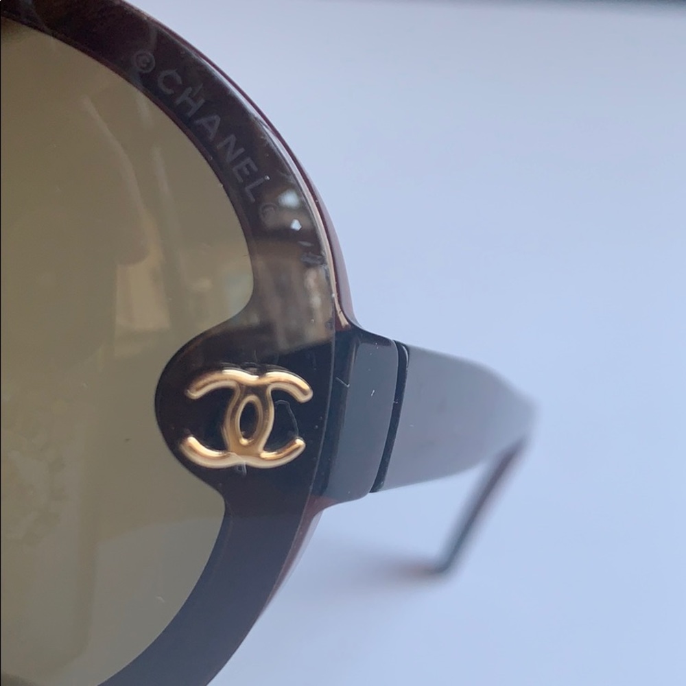 Vintage CHANEL shield Sunglasses Circa 2005 - Picture 7 of 15